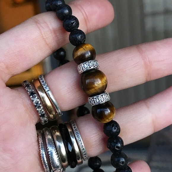 🔴SALE ! Men or women Lava rock tiger eye bracelet - Picture 3 of 9